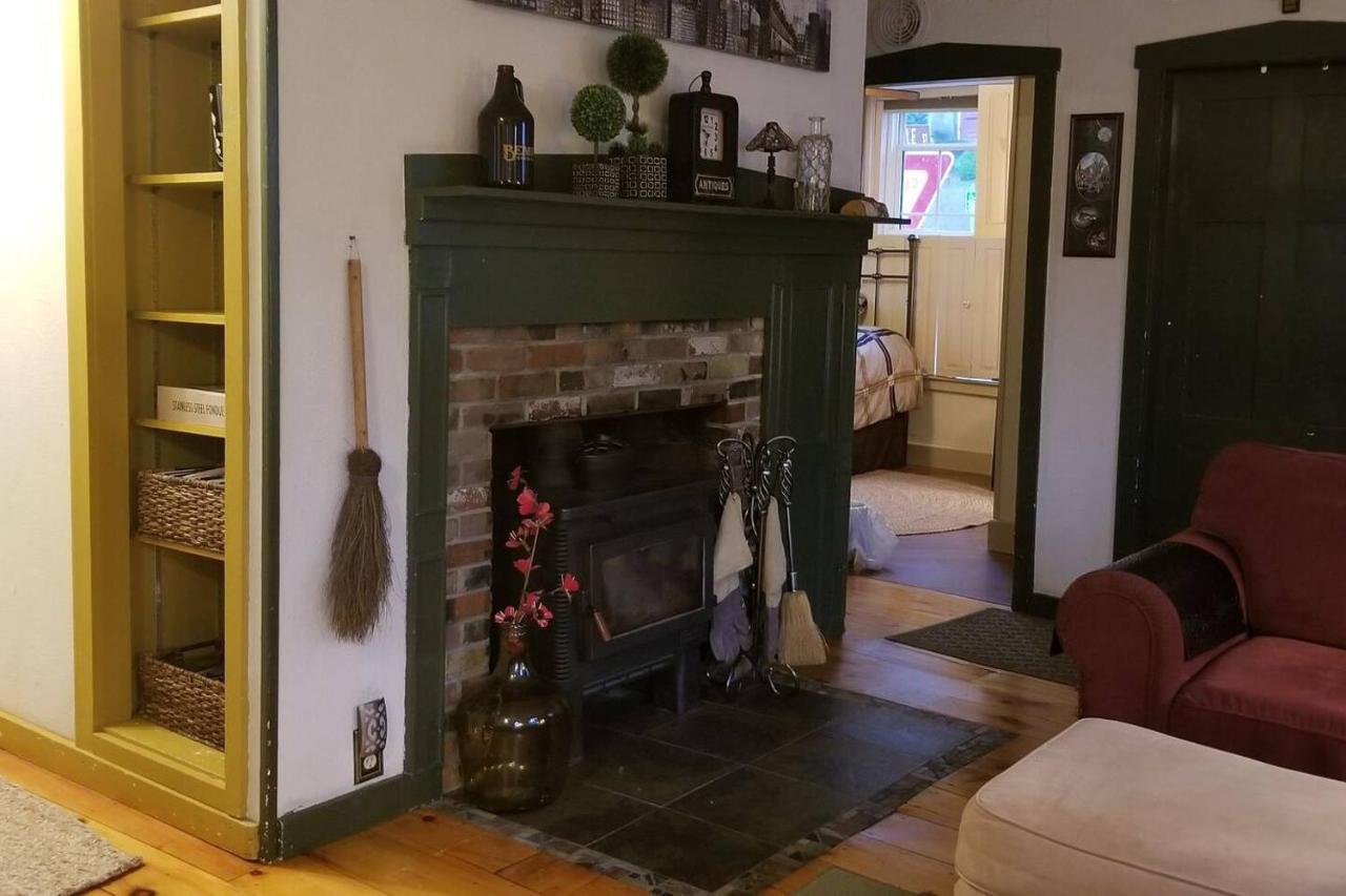 First Floor Apt With River View Hallowell Esterno foto